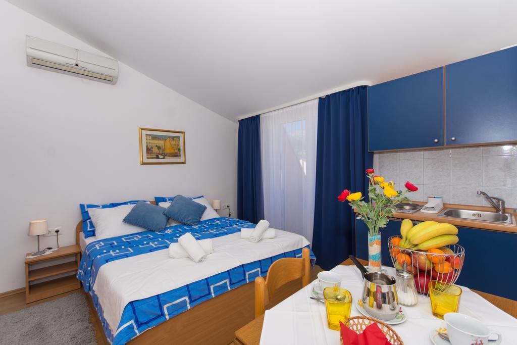 Marko Apartments Kastela Exterior photo