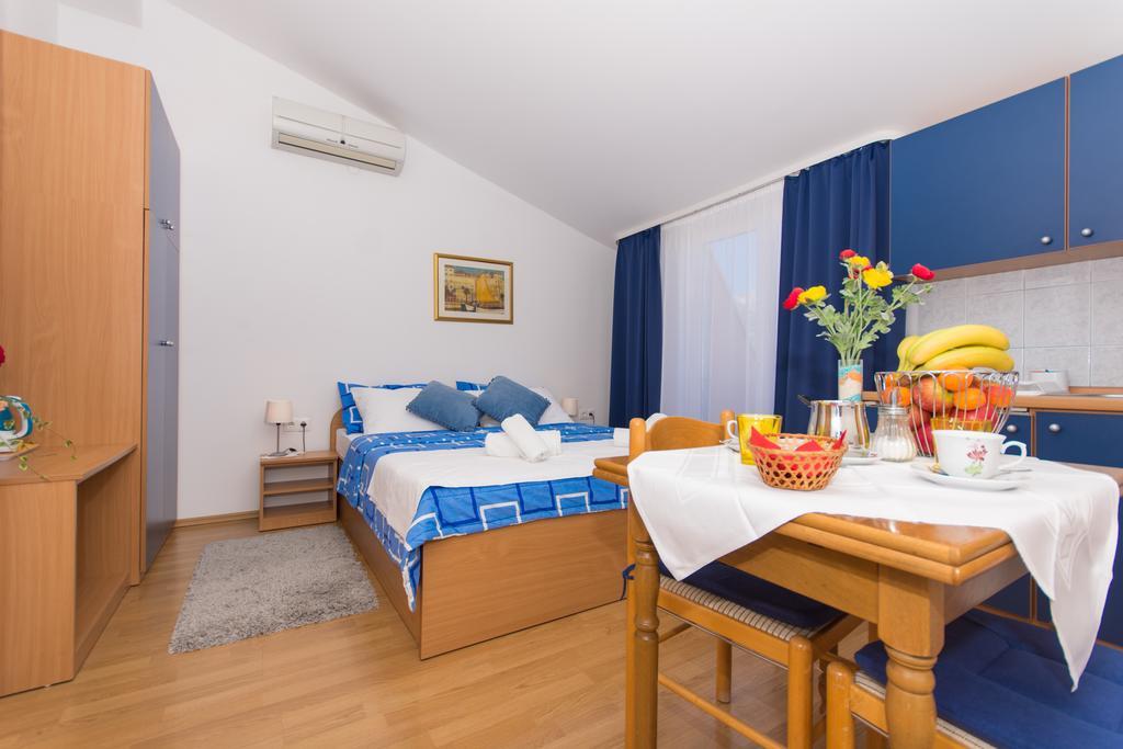 Marko Apartments Kastela Exterior photo