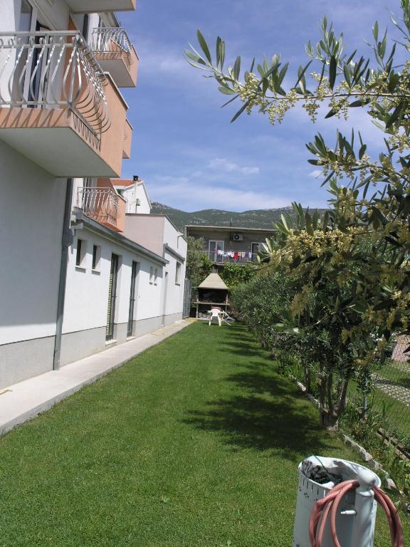 Marko Apartments Kastela Exterior photo