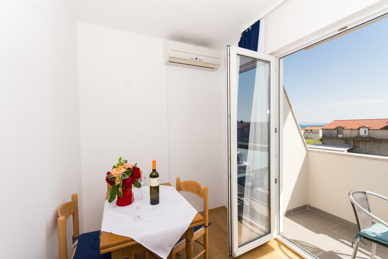 Marko Apartments Kastela Exterior photo